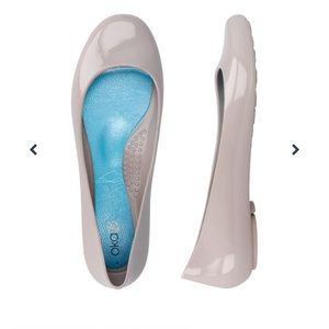 Oka-B Gray Ballet Flats Size 9